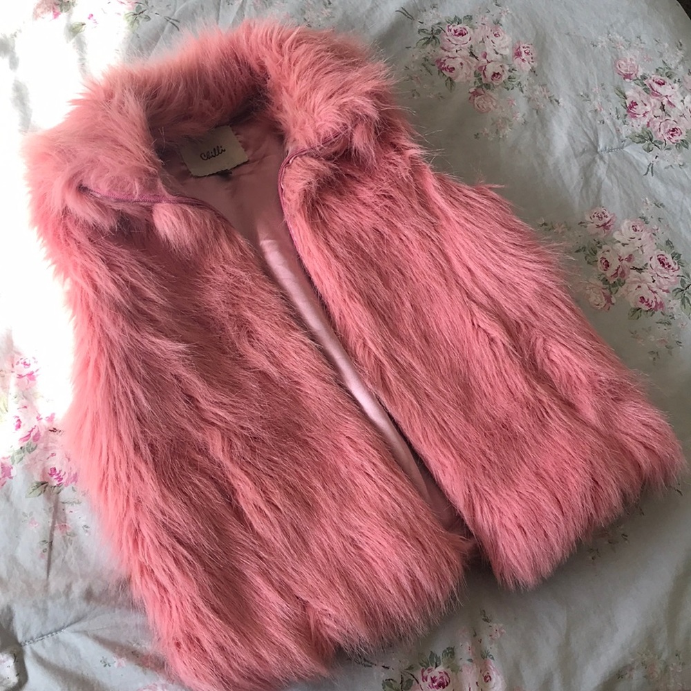 Fur vest